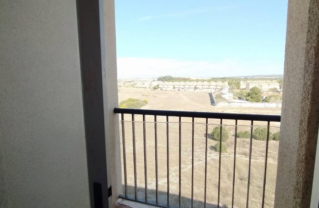 Resale - Apartment - Torrevieja - La Mata