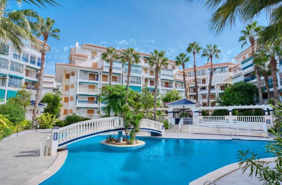 Resale - Apartment - Torrevieja - La Mata