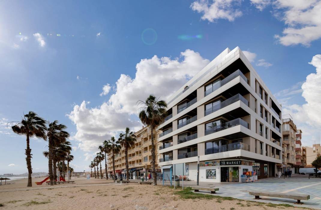 Resale - Apartment - Torrevieja - La Mata