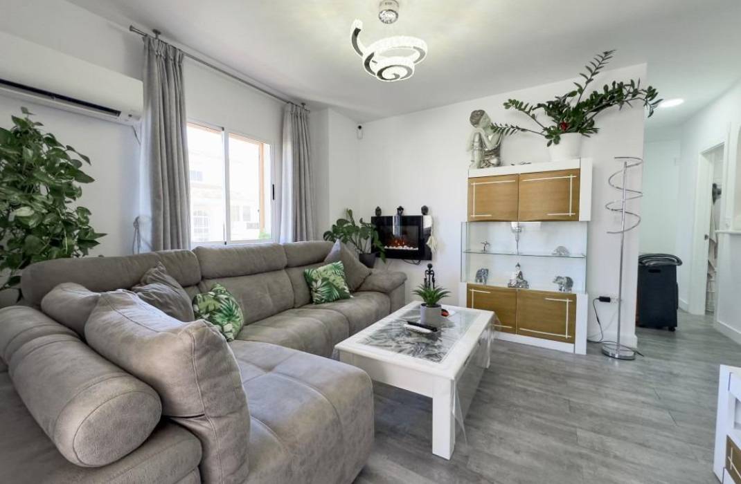 Resale - Apartment - Torrevieja - La Mata