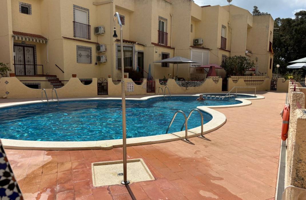 Resale - Apartment - Torrevieja - La Mata