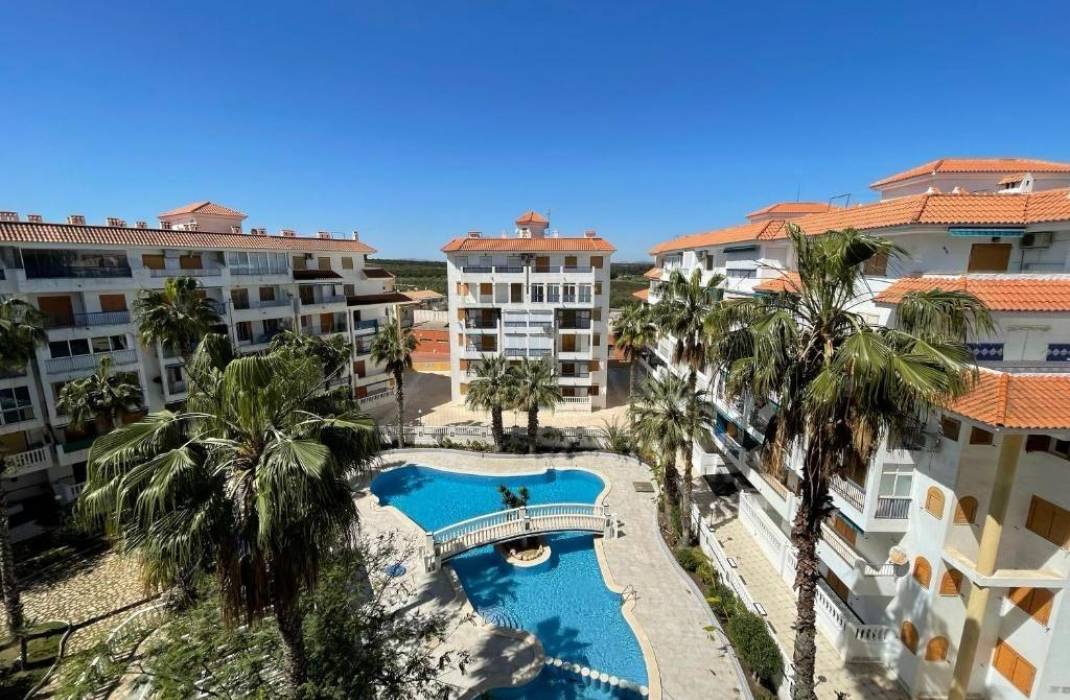 Resale - Apartment - Torrevieja - La Mata