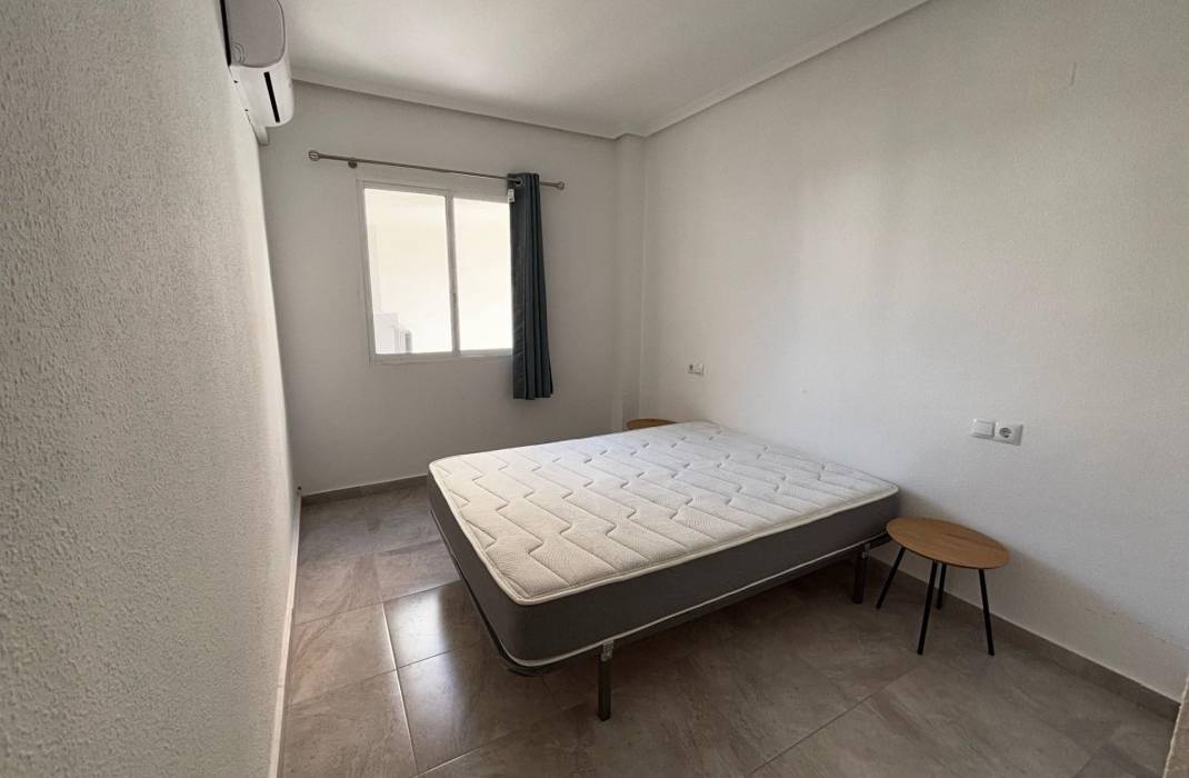 Resale - Apartment - Torrevieja - La Mata