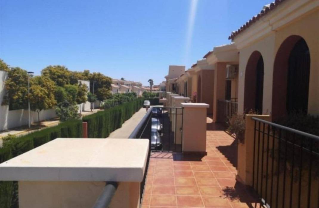 Resale - Apartment - Torrevieja - La Siesta - El Salado - Torreta