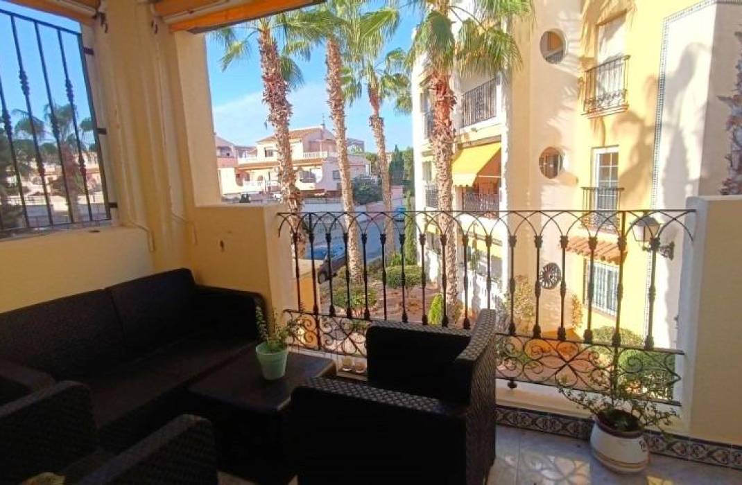 Resale - Apartment - Torrevieja - Los Frutales