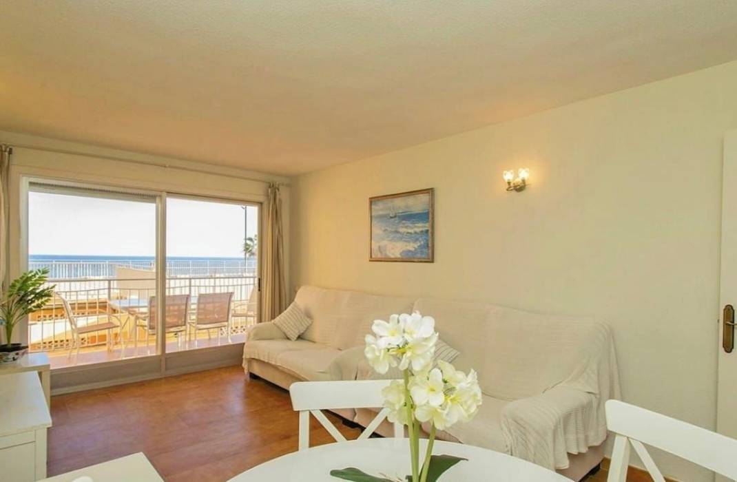 Resale - Apartment - Torrevieja - Playa de los locos