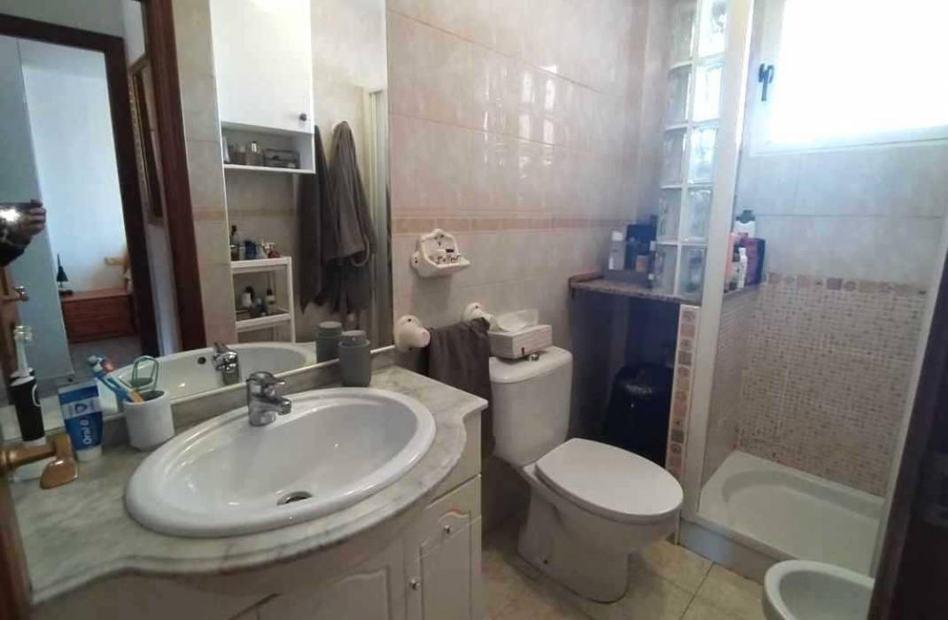 Resale - Apartment - Torrevieja - Playa de los locos