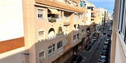 Resale - Apartment - Torrevieja - Playa de los locos