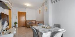 Resale - Apartment - Torrevieja - Playa de los locos