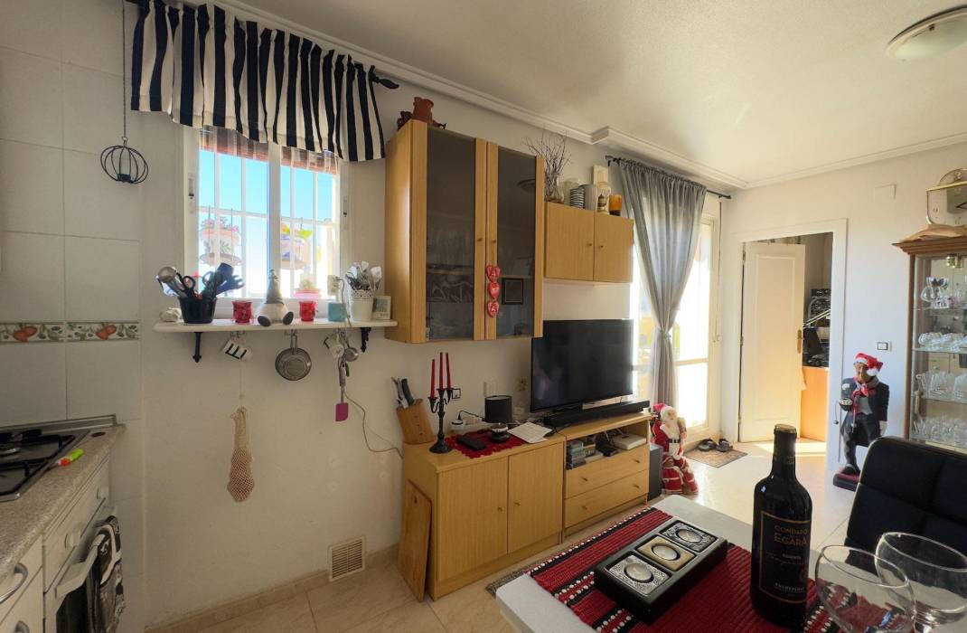 Resale - Apartment - Torrevieja - Playa de los locos