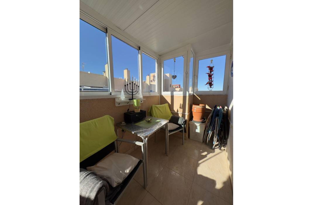 Resale - Apartment - Torrevieja - Playa de los locos