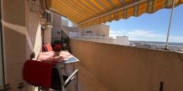 Resale - Apartment - Torrevieja - Playa de los locos