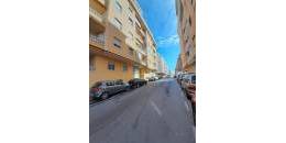 Resale - Apartment - Torrevieja - Playa de los locos