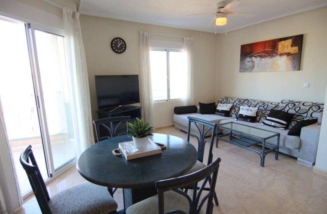 Resale - Apartment - Torrevieja - Playa de los locos