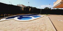 Resale - Apartment - Torrevieja - Playa del cura