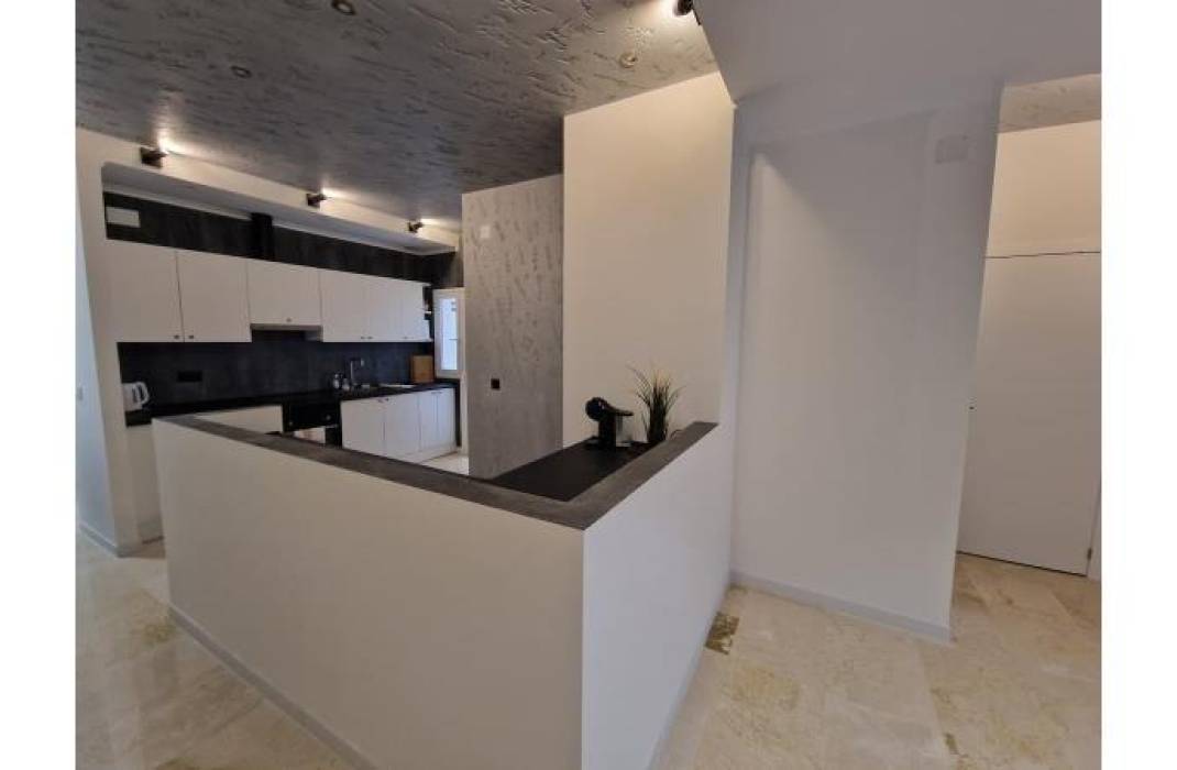 Resale - Apartment - Torrevieja - Playa del cura