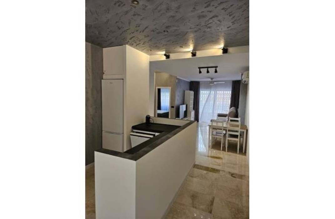 Resale - Apartment - Torrevieja - Playa del cura