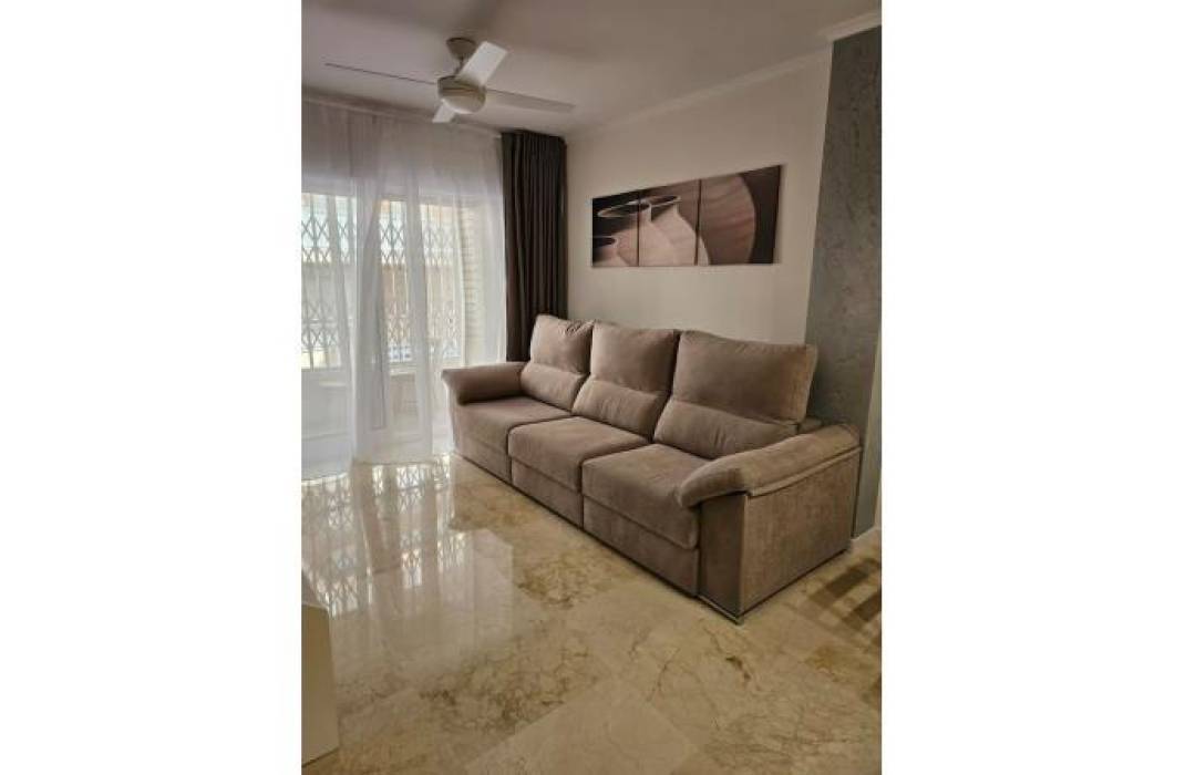 Resale - Apartment - Torrevieja - Playa del cura