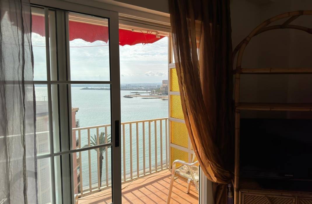 Resale - Apartment - Torrevieja - Playa del cura