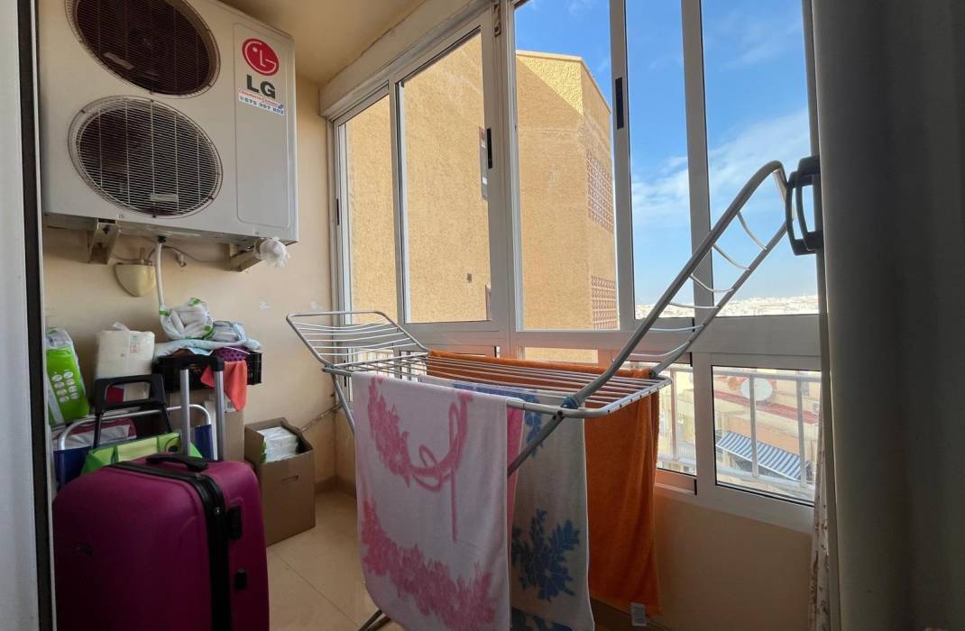 Resale - Apartment - Torrevieja - Playa del cura