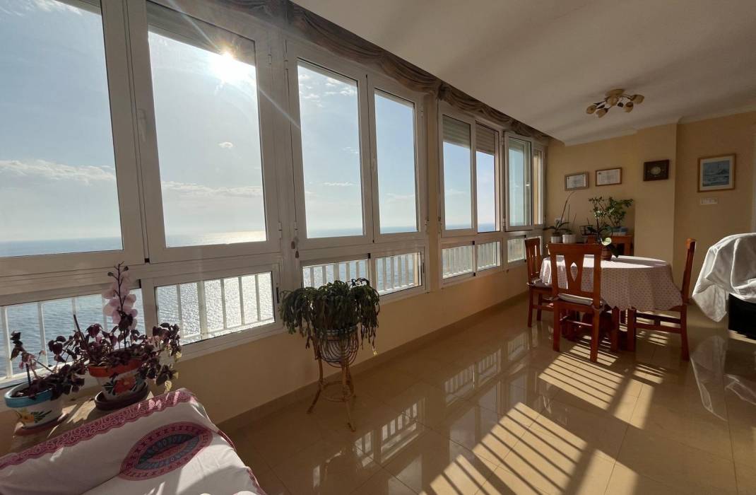 Resale - Apartment - Torrevieja - Playa del cura