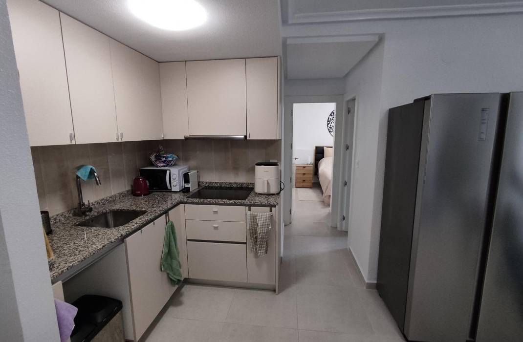 Resale - Apartment - Torrevieja - Playa del cura