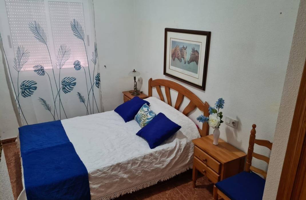 Resale - Apartment - Torrevieja - Playa del cura