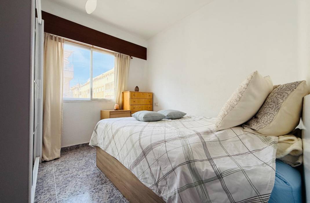 Resale - Apartment - Torrevieja - Playa del cura