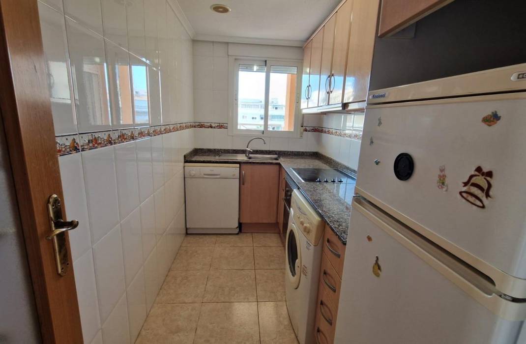 Resale - Apartment - Torrevieja - Playa del cura