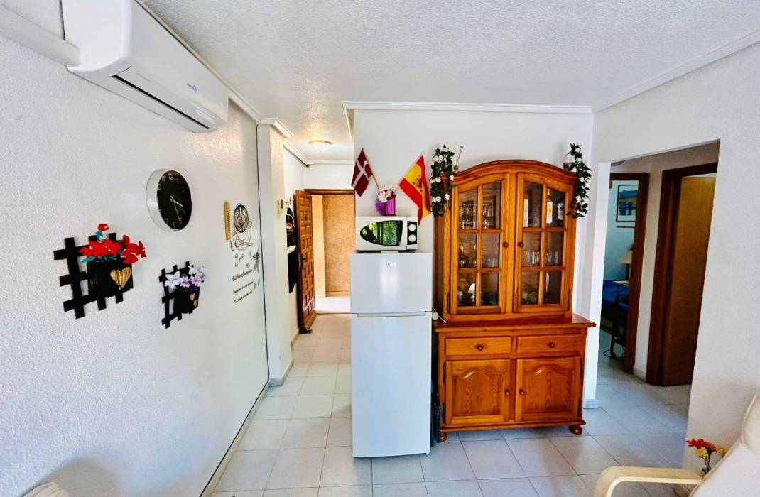 Resale - Apartment - Torrevieja - San Luis