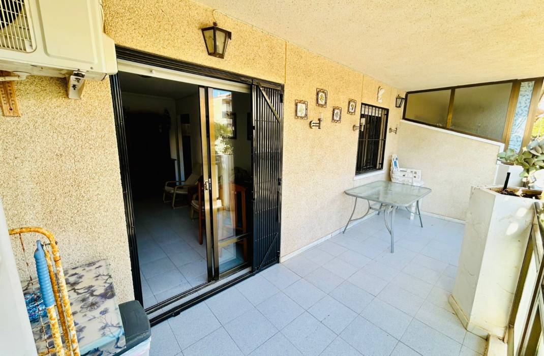 Resale - Apartment - Torrevieja - San Luis