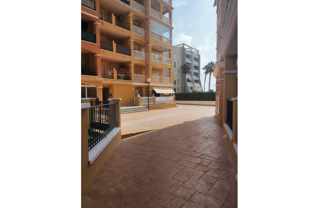 Resale - Apartment - Torrevieja - Torreblanca