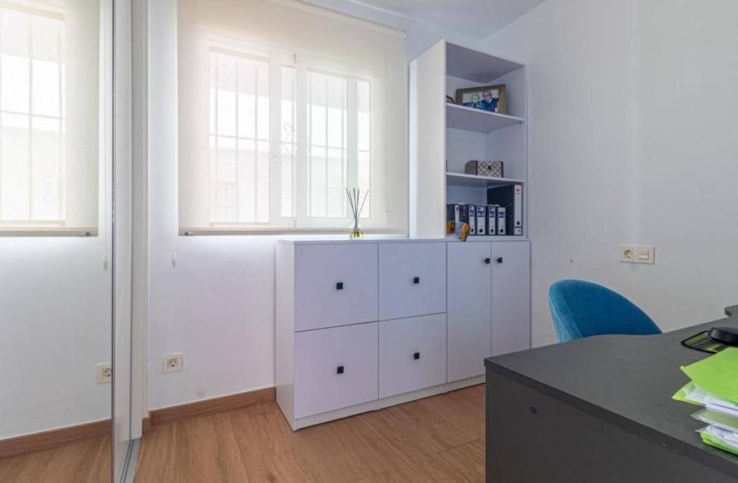 Resale - Apartment - Torrevieja - Torreblanca