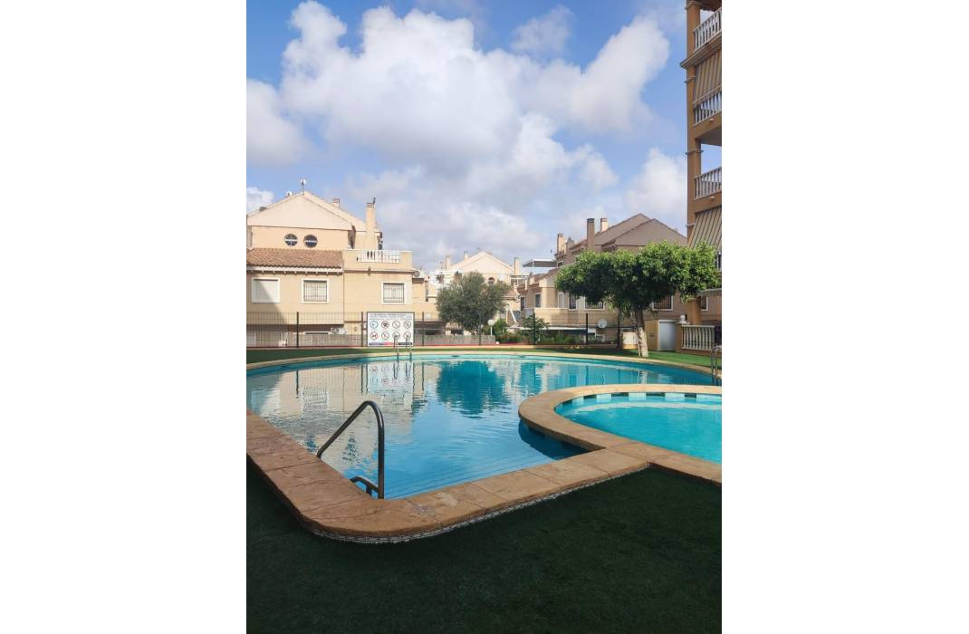 Resale - Apartment - Torrevieja - Torreblanca