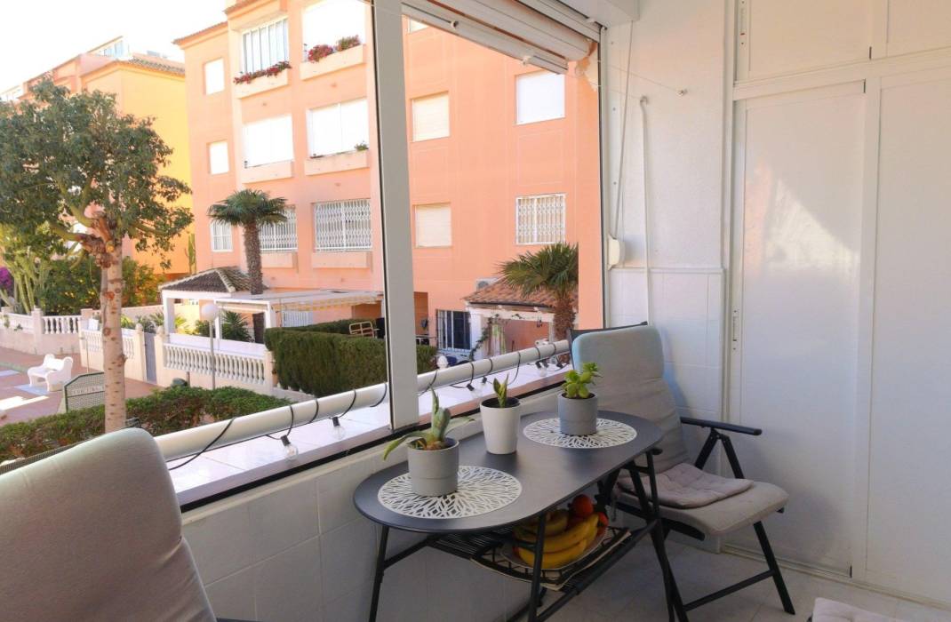 Resale - Apartment - Torrevieja - Torreblanca