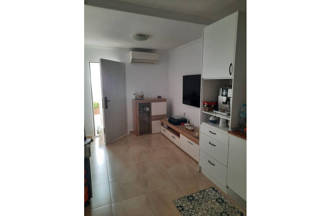 Resale - Apartment - Torrevieja - Torretas