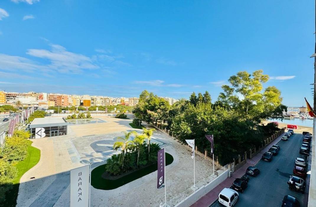 Resale - Apartment - Torrevieja - torrevieja