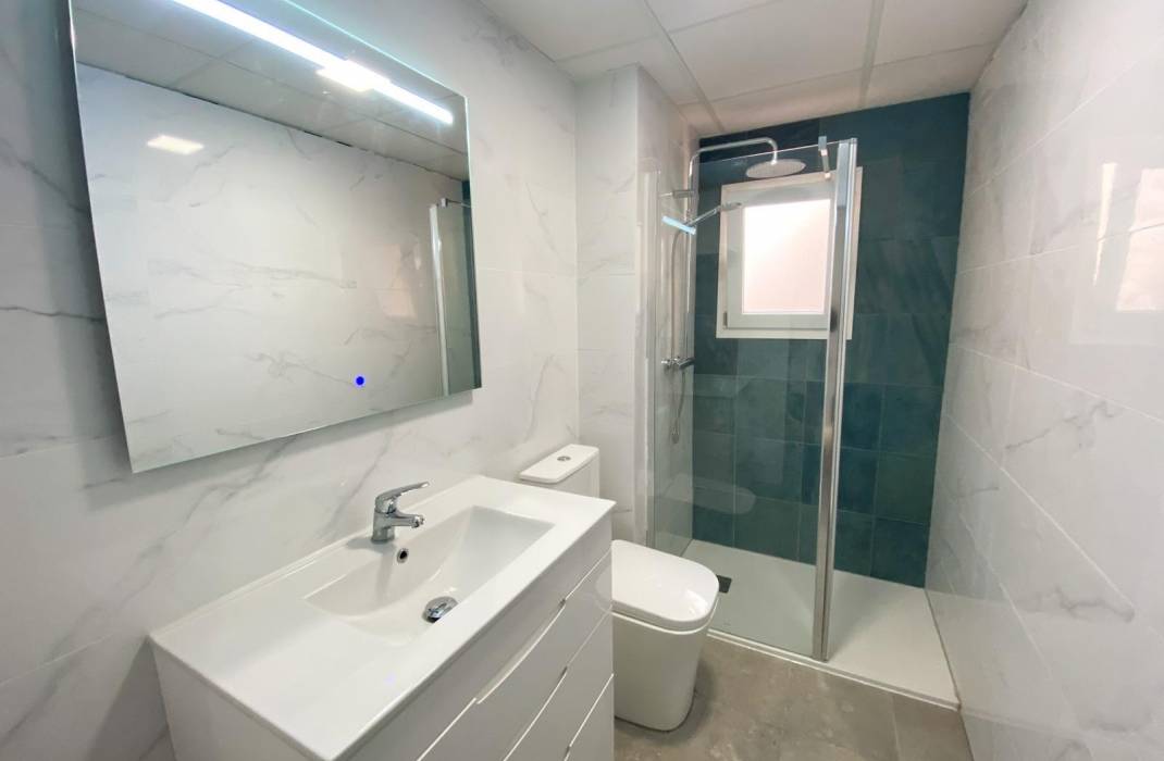 Resale - Apartment - Torrevieja - torrevieja