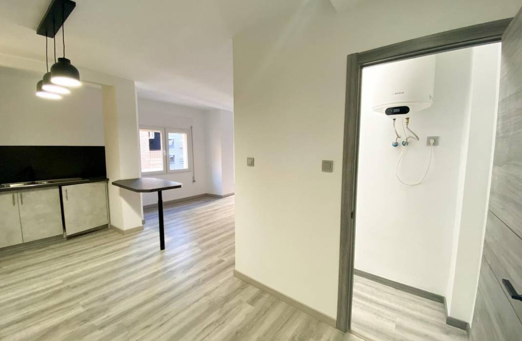 Resale - Apartment - Torrevieja - torrevieja