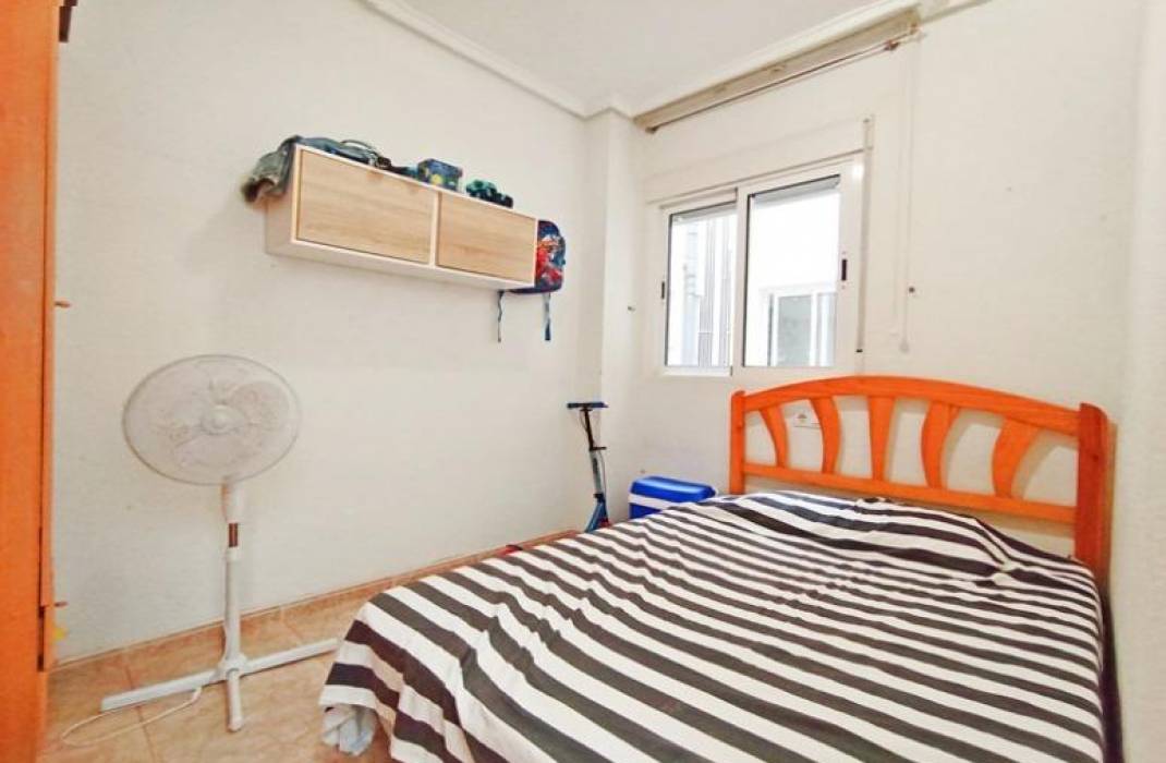 Resale - Apartment - Torrevieja - torrevieja