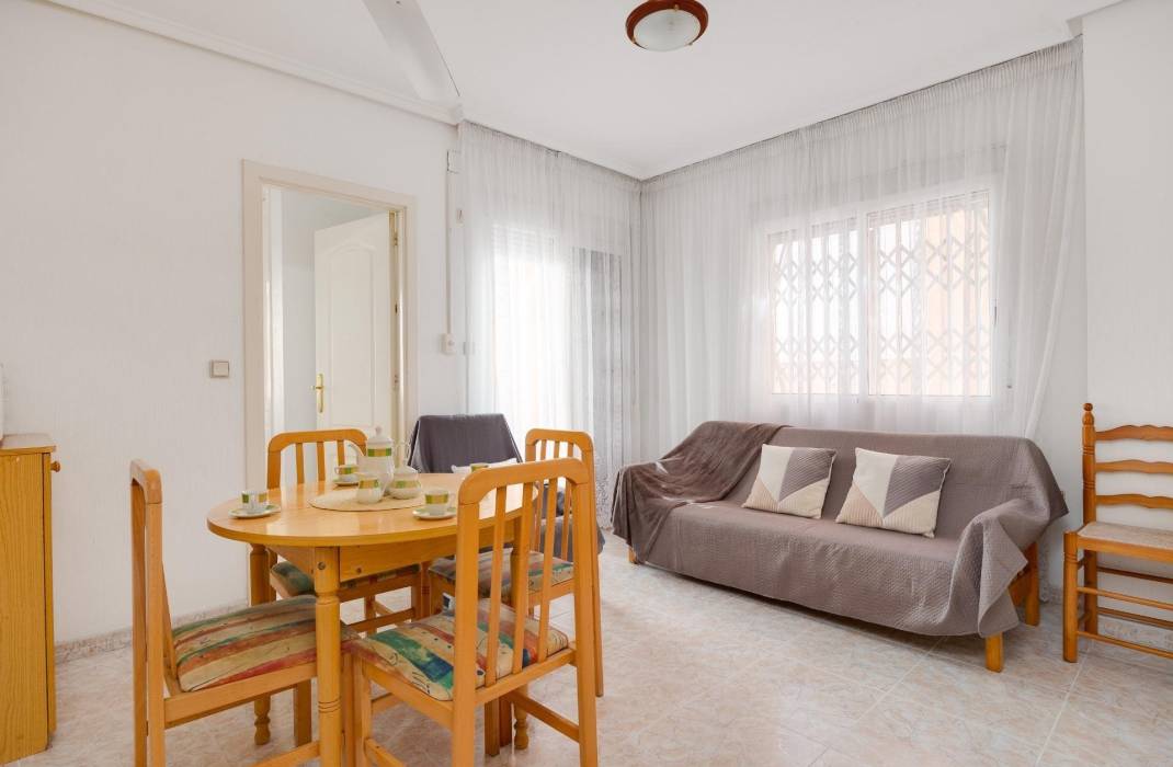 Resale - Apartment - Torrevieja - torrevieja
