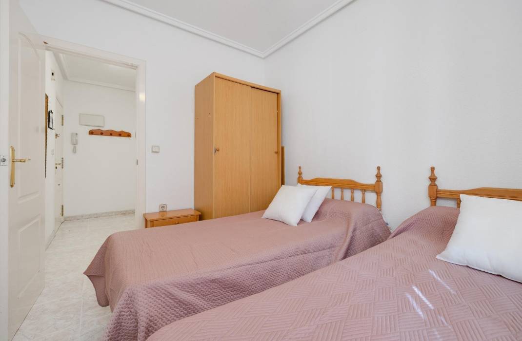 Resale - Apartment - Torrevieja - torrevieja