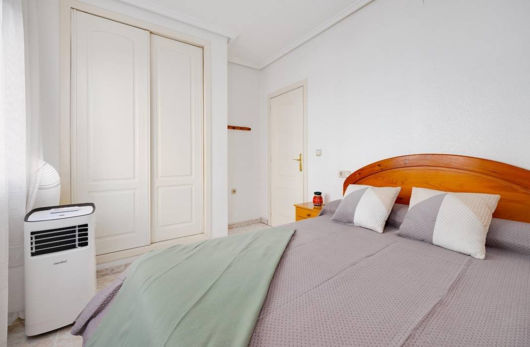 Resale - Apartment - Torrevieja - torrevieja