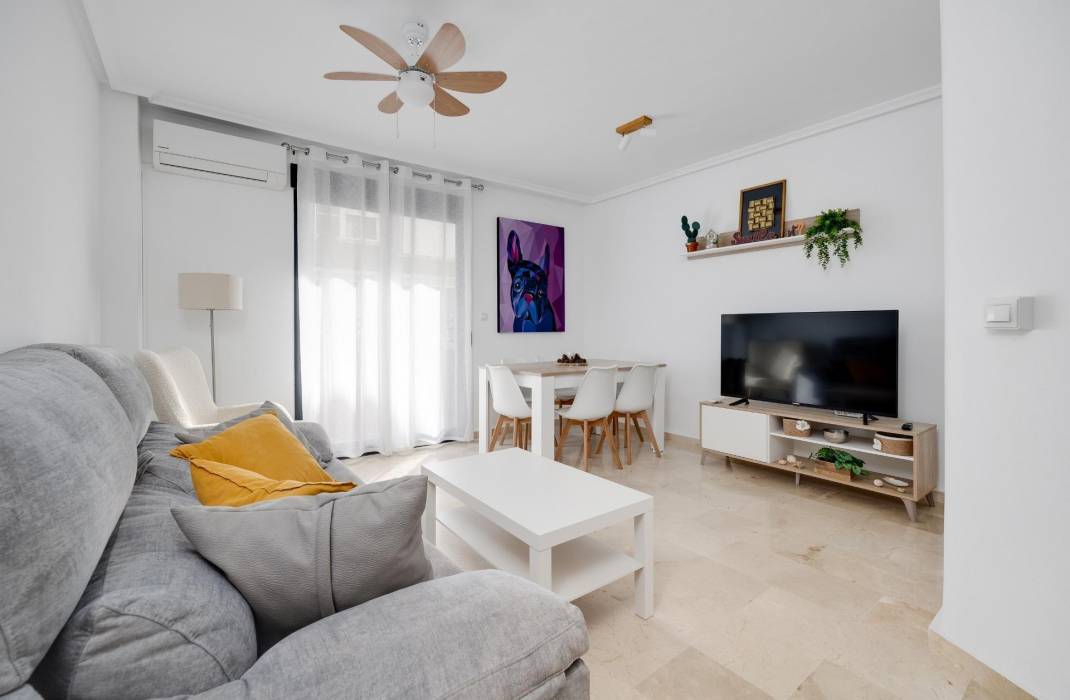 Resale - Apartment - Torrevieja - torrevieja