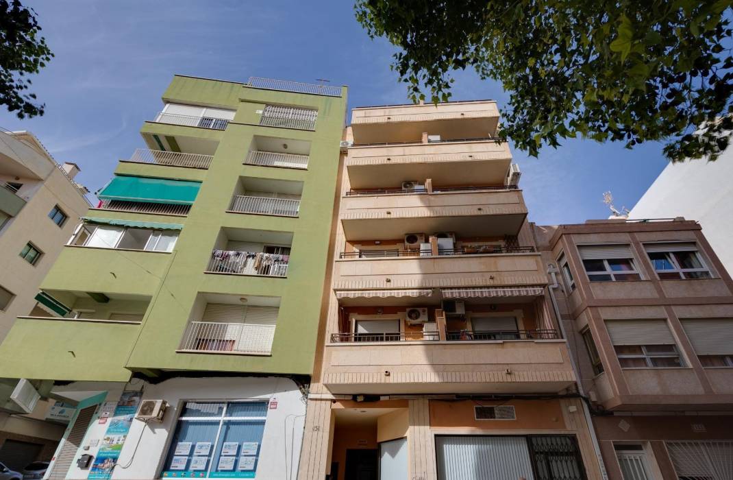 Resale - Apartment - Torrevieja - torrevieja