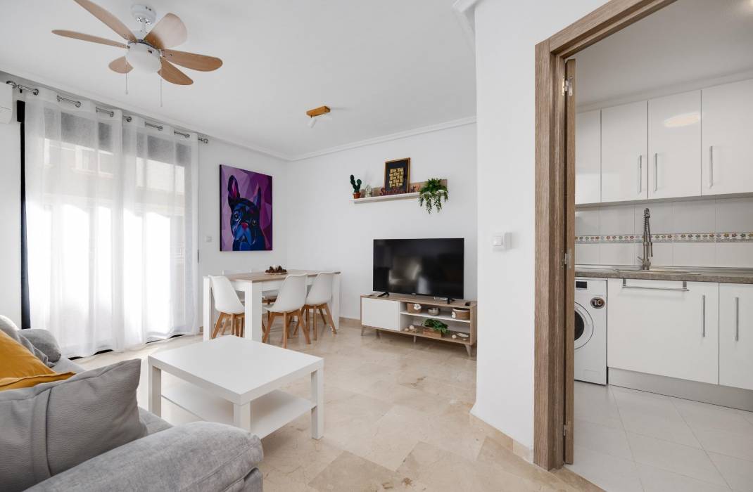 Resale - Apartment - Torrevieja - torrevieja