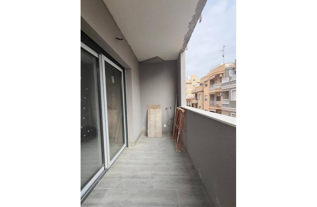 Resale - Apartment - Torrevieja - torrevieja