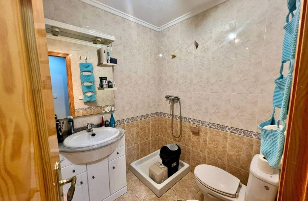 Resale - Apartment - Torrevieja - torrevieja