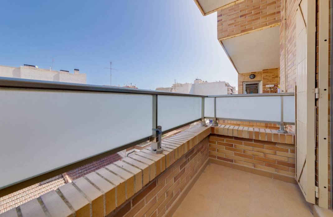 Resale - Apartment - Torrevieja - torrevieja