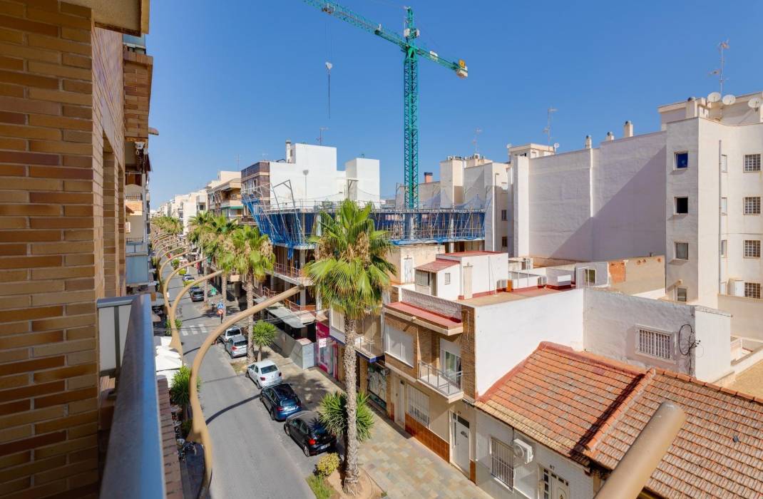 Resale - Apartment - Torrevieja - torrevieja